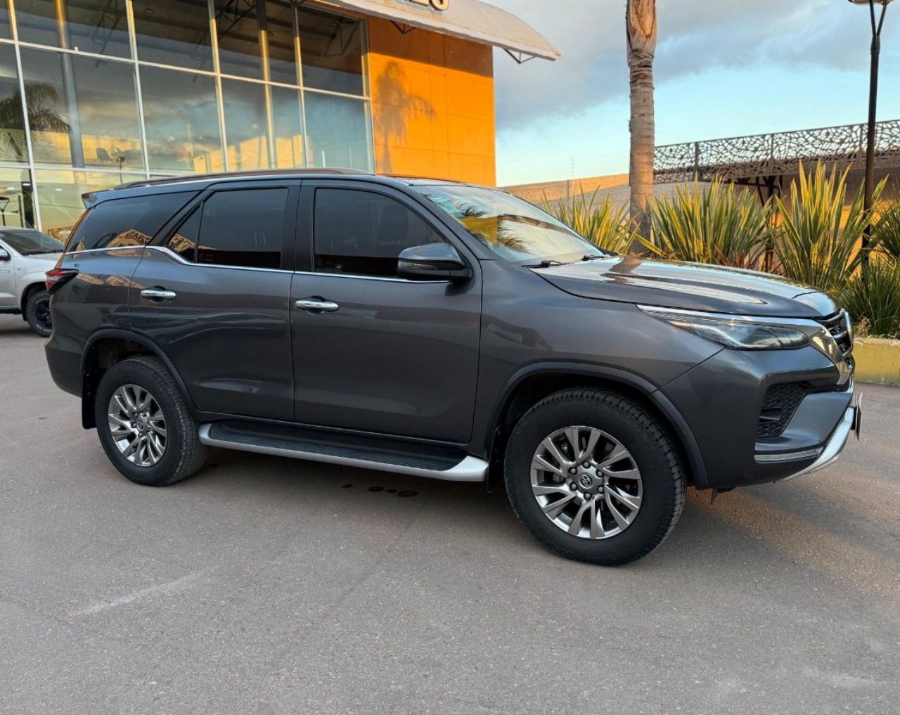 Toyota Hilux SW4 Usado Financiado en Mendoza, deRuedas
