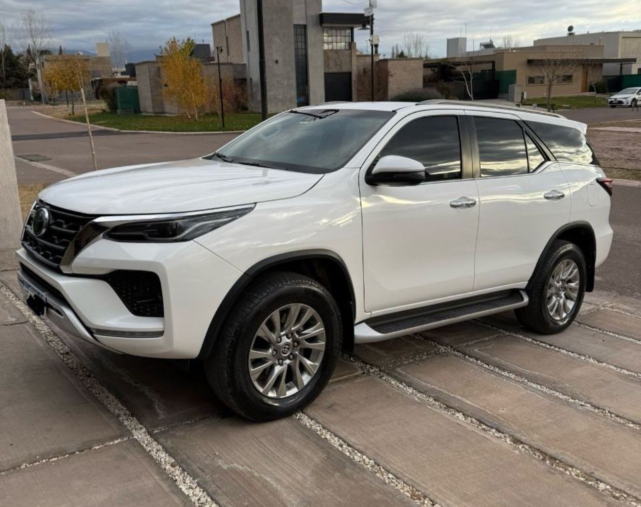 Toyota Hilux SW4 Usado en Mendoza, deRuedas