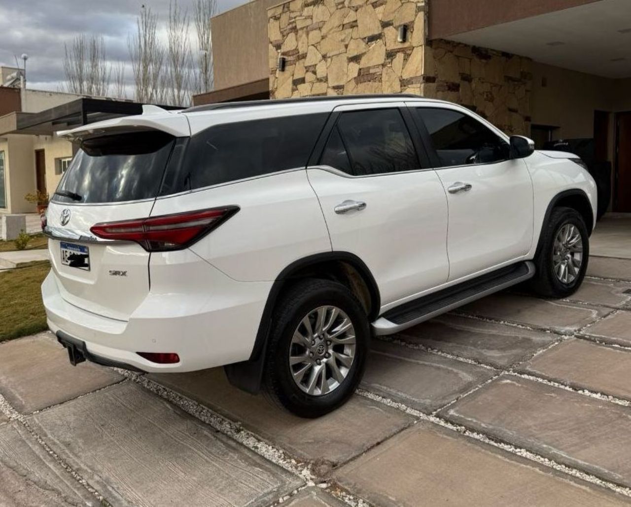 Toyota Hilux SW4 Usado en Mendoza, deRuedas