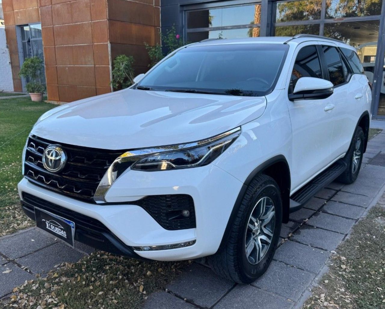 Toyota Hilux SW4 Usado en Mendoza, deRuedas