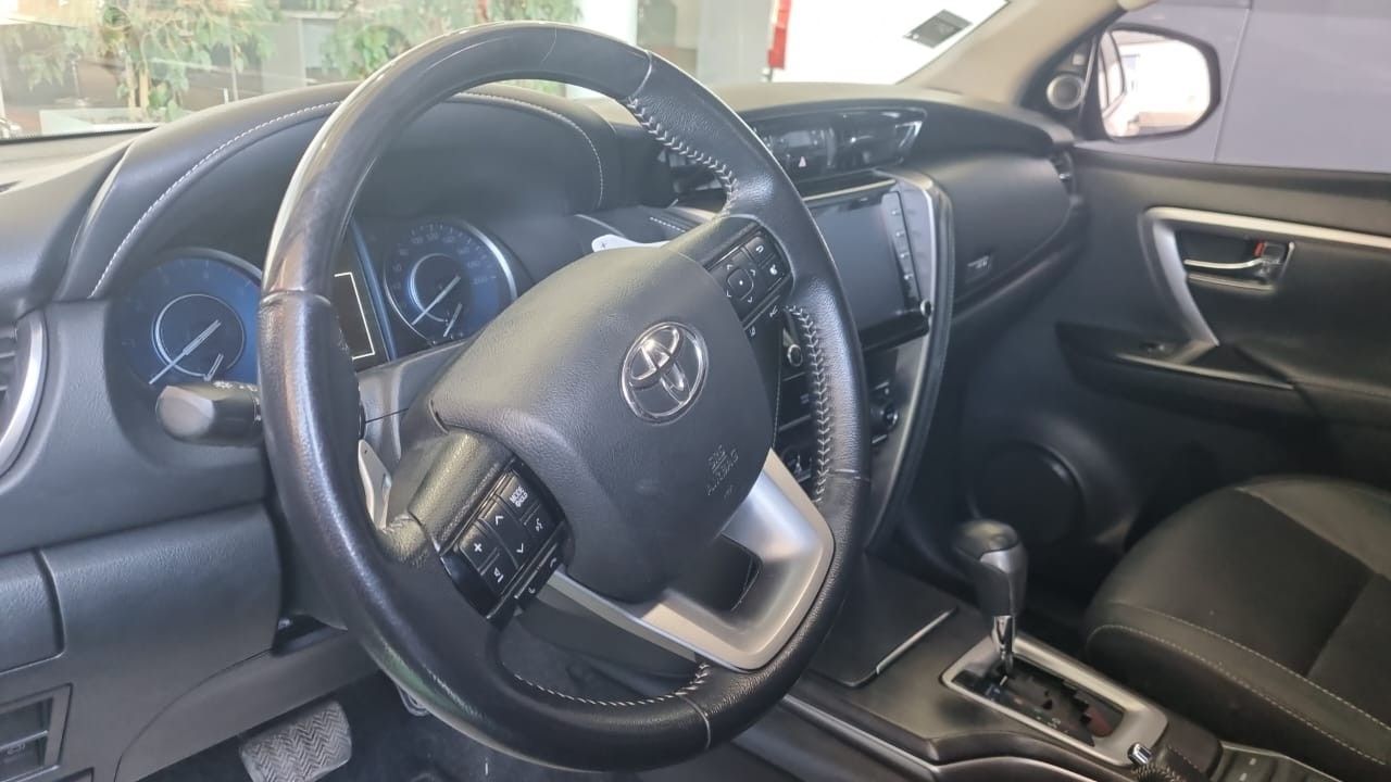 Toyota Hilux SW4 Usado en Mendoza, deRuedas