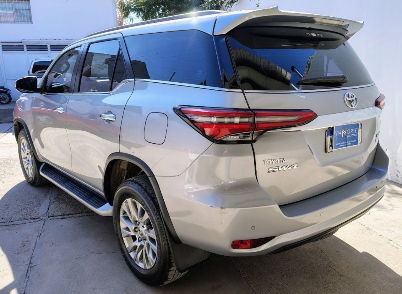 Toyota Hilux SW4 Usado Financiado en Mendoza, deRuedas