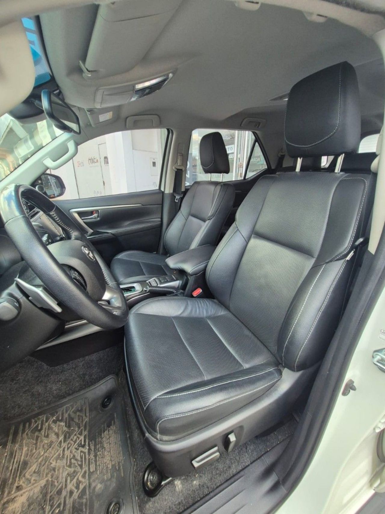 Toyota Hilux SW4 Usado Financiado en Mendoza, deRuedas