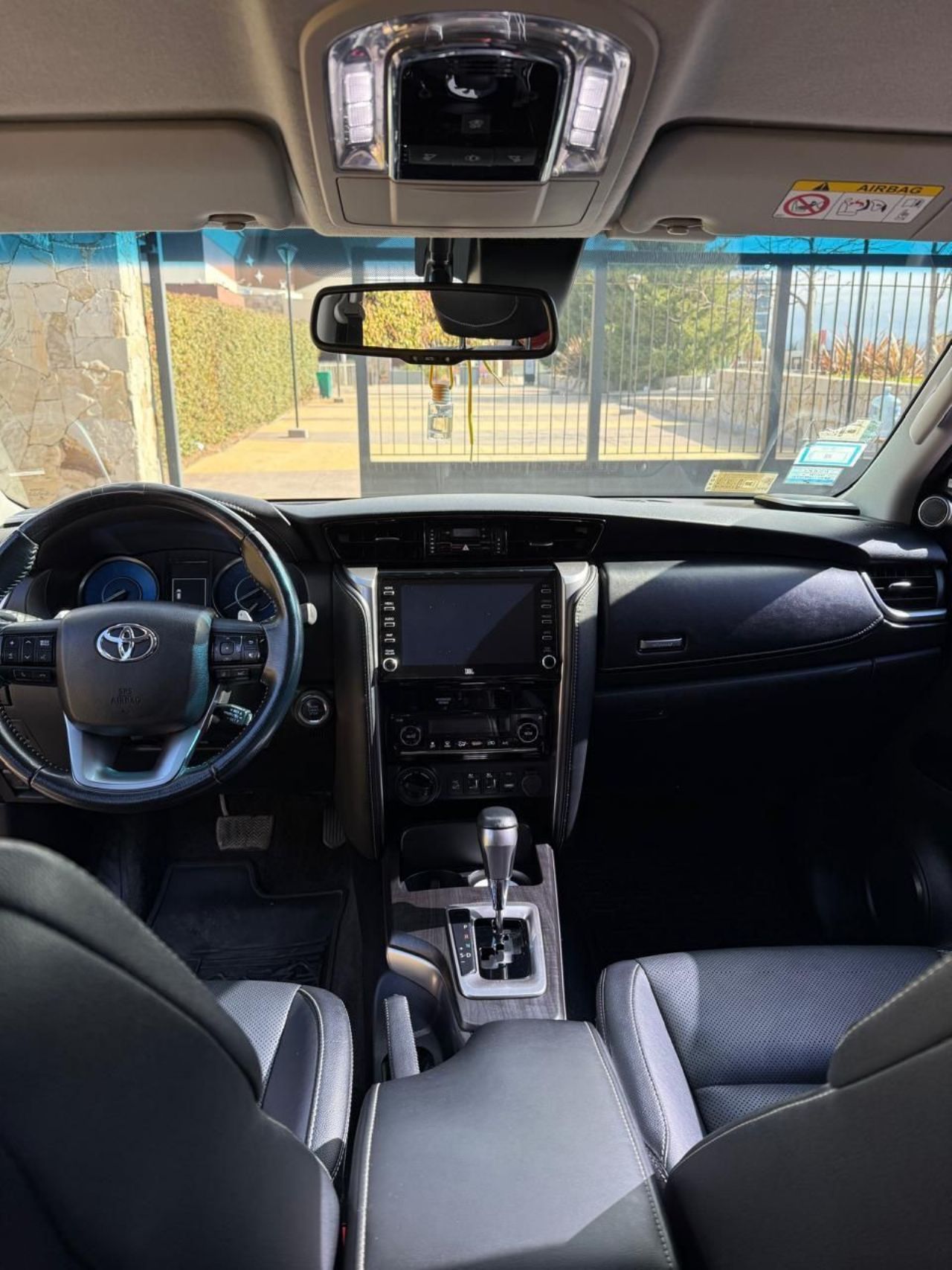 Toyota Hilux SW4 Usado en Mendoza, deRuedas