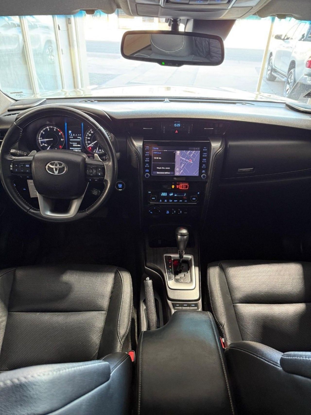 Toyota Hilux SW4 Usado Financiado en Mendoza, deRuedas