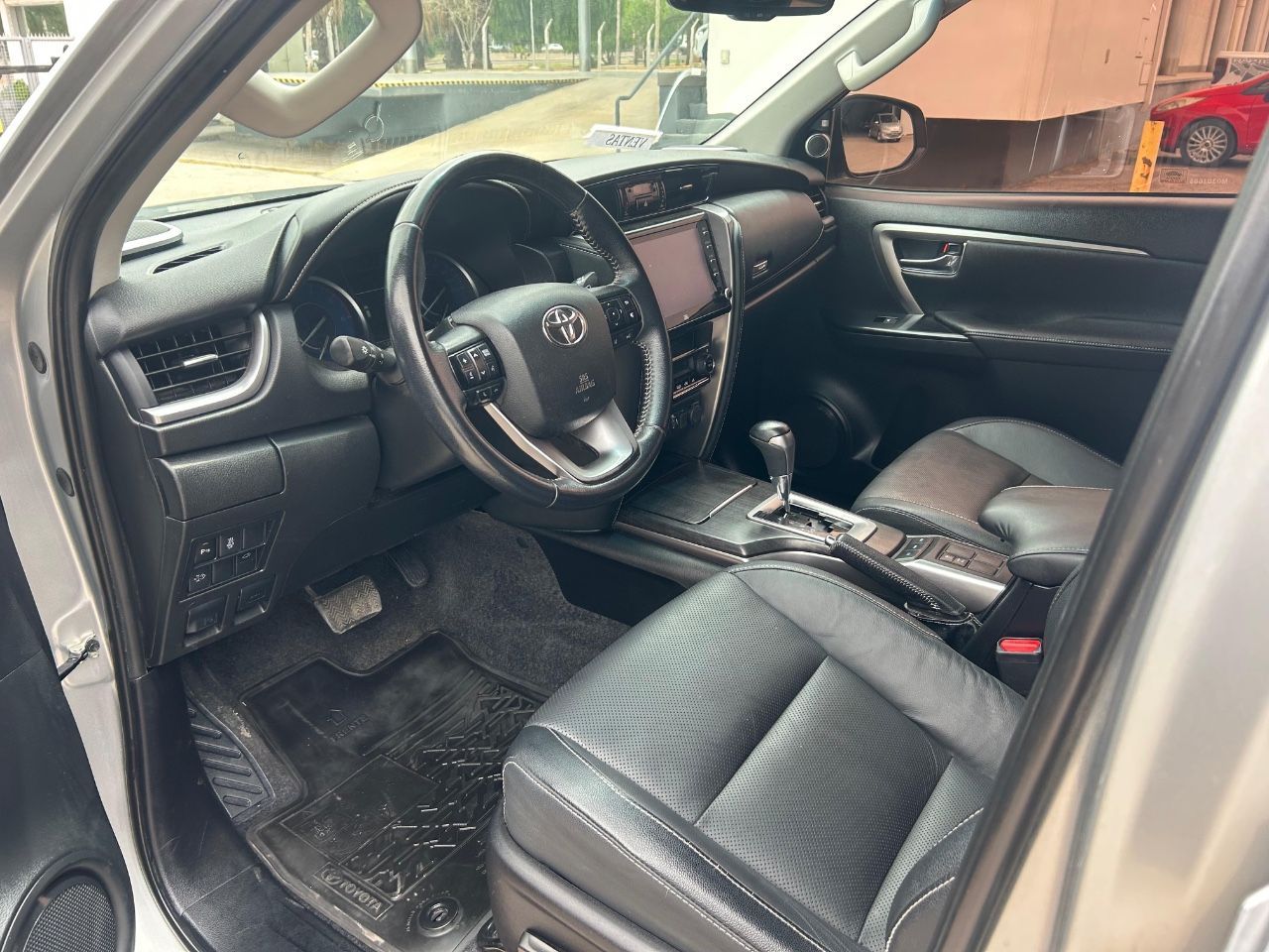 Toyota Hilux SW4 Usado en Mendoza, deRuedas