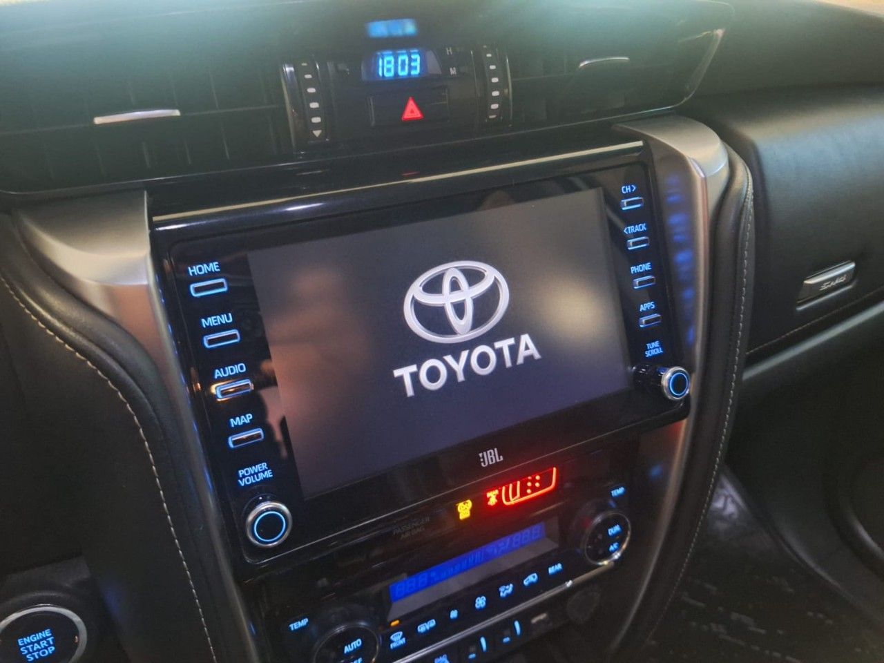 Toyota Hilux SW4 Usado Financiado en Córdoba, deRuedas