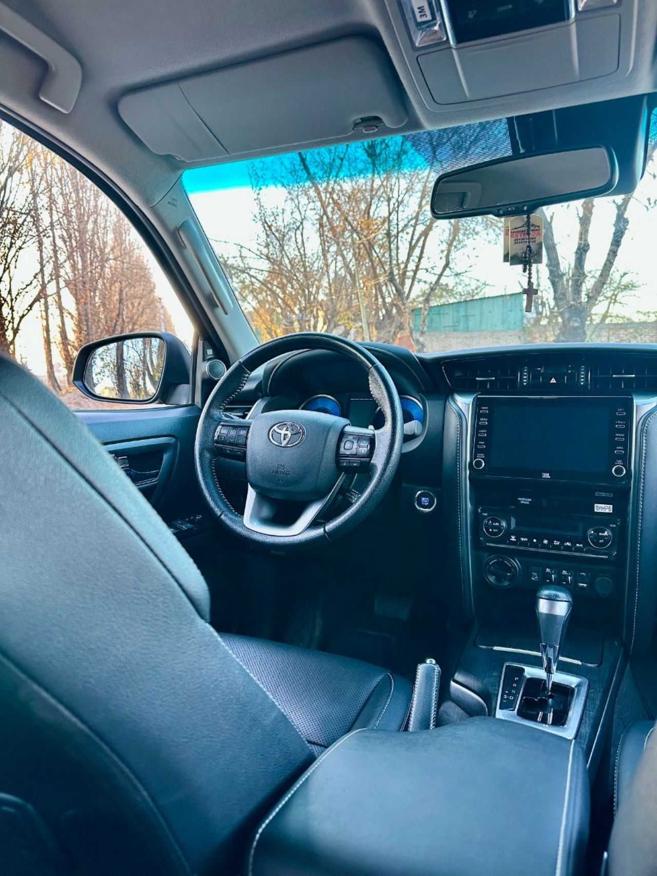 Toyota Hilux SW4 Usado en Mendoza, deRuedas
