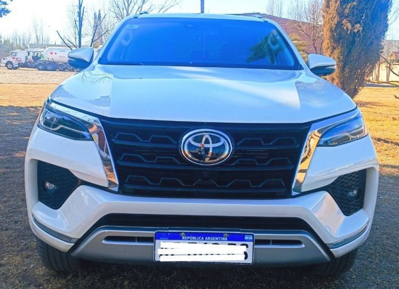 Toyota Hilux SW4 Usado en Mendoza, deRuedas