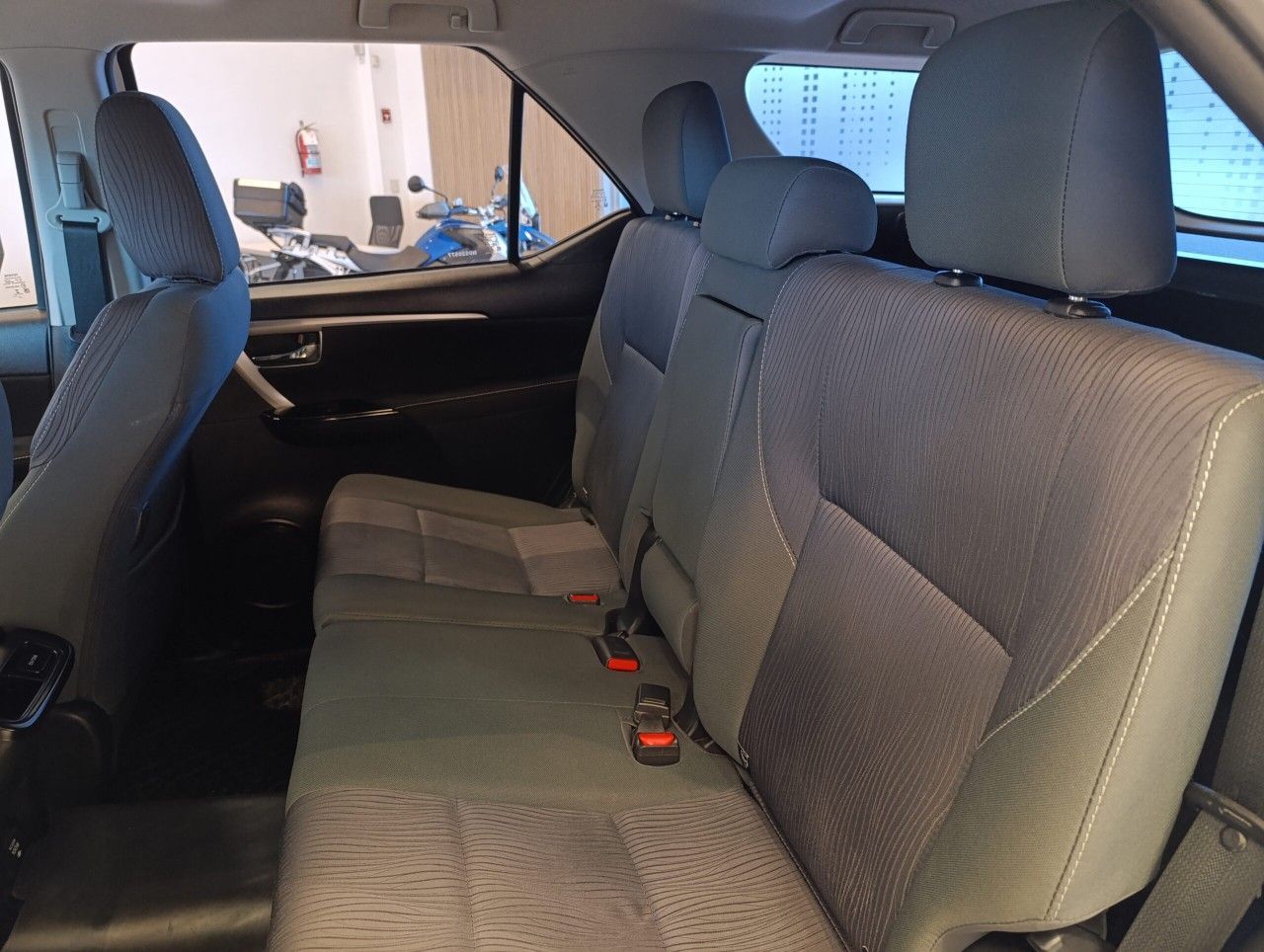 Toyota Hilux SW4 Usado Financiado en Córdoba, deRuedas