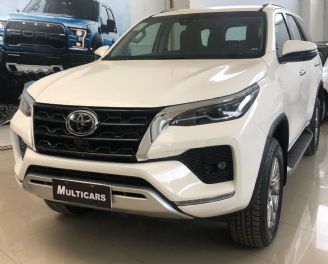 Toyota Hilux SW4 Nuevo en Córdoba Financiado