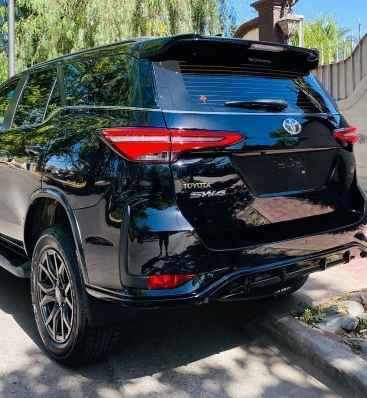 Toyota Hilux SW4 Usado en Mendoza, deRuedas