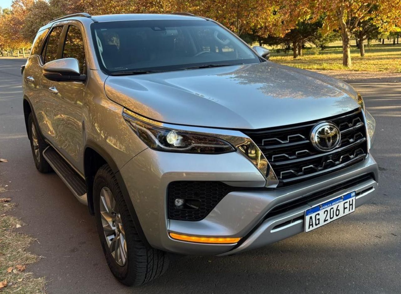 Toyota Hilux SW4 Usado en Mendoza, deRuedas