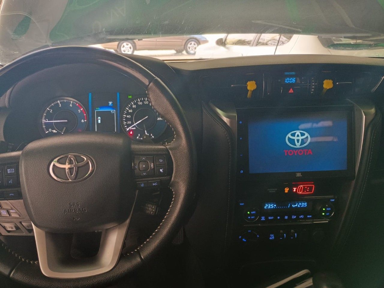 Toyota Hilux SW4 Usado Financiado en Córdoba, deRuedas