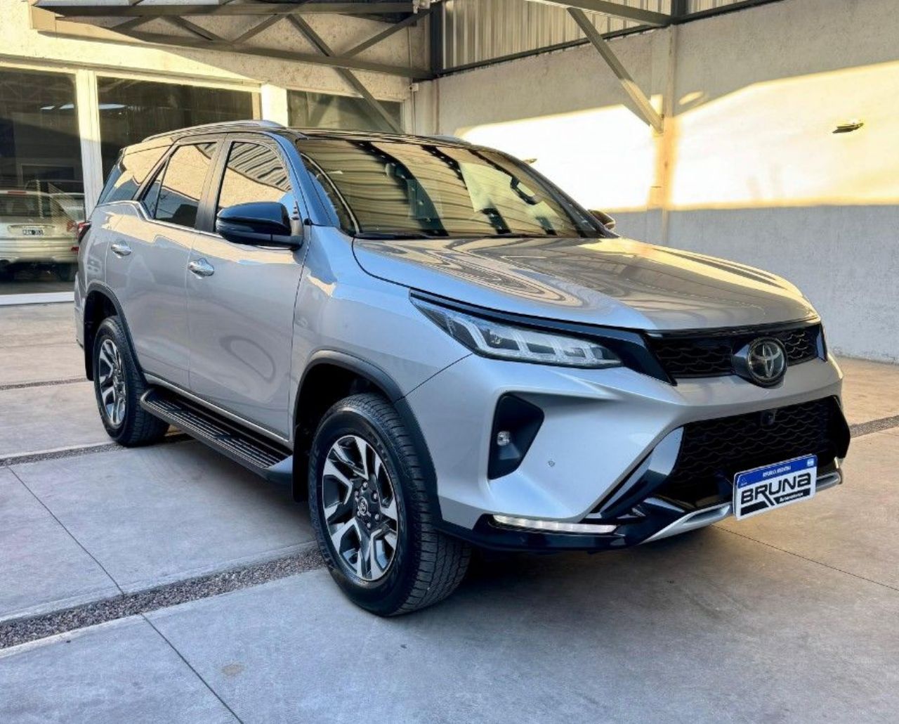 Toyota Hilux SW4 Usado Financiado en Mendoza, deRuedas