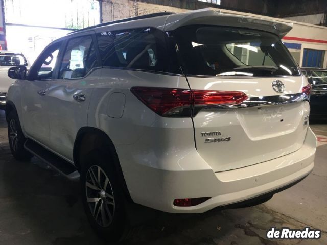 Toyota Hilux SW4 Nuevo en Mendoza, deRuedas