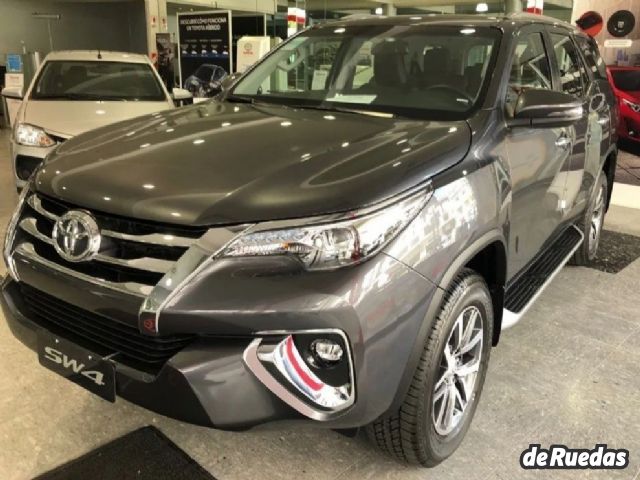 Toyota Hilux SW4 Nuevo en Mendoza, deRuedas