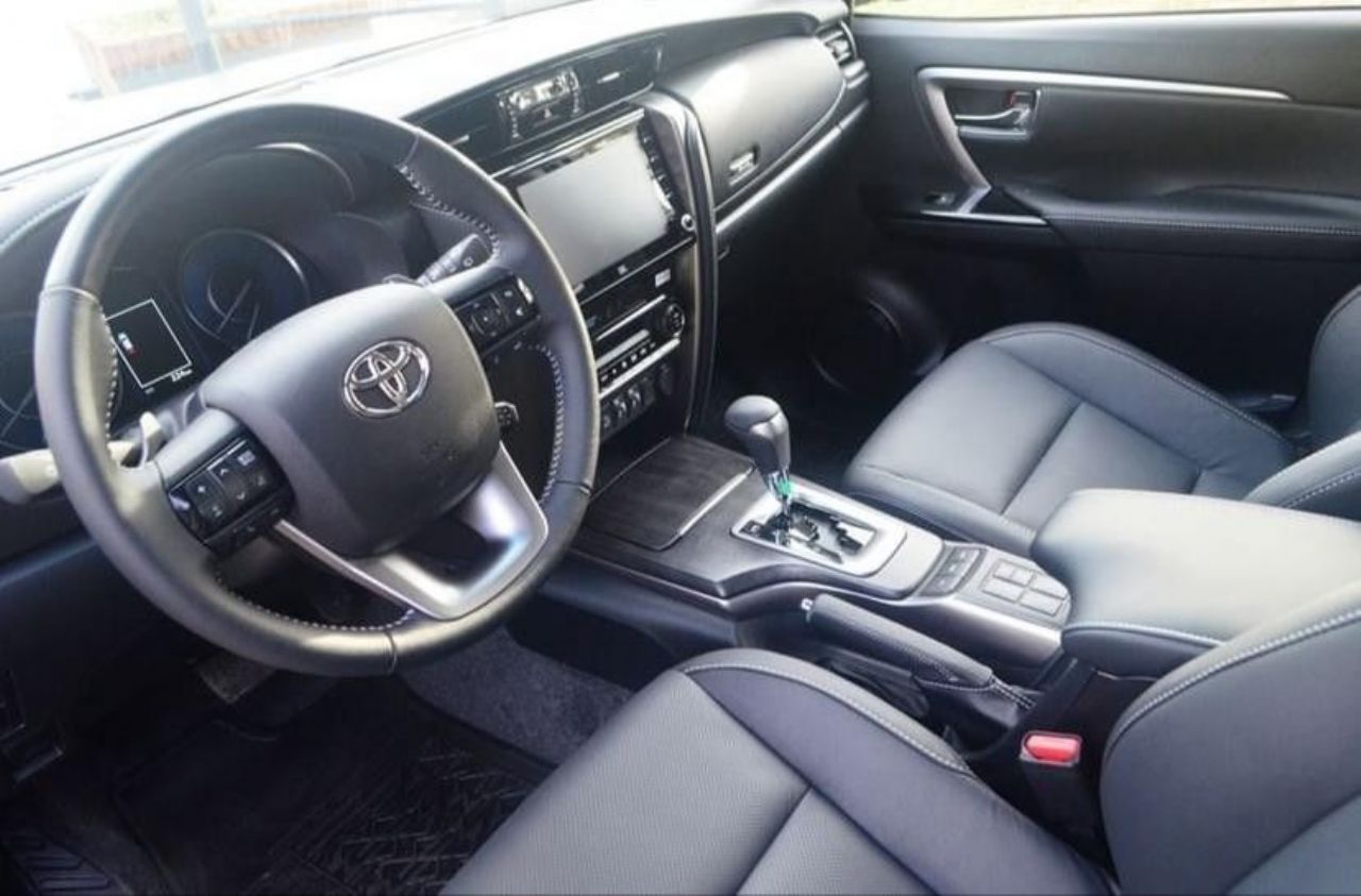Toyota Hilux SW4 Nuevo en Córdoba, deRuedas