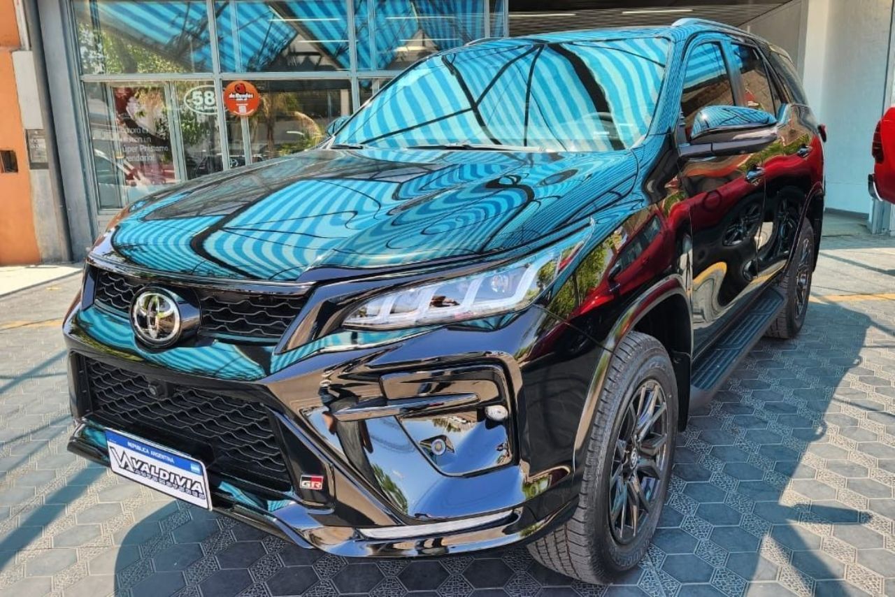 Toyota Hilux SW4 Nuevo en Mendoza, deRuedas