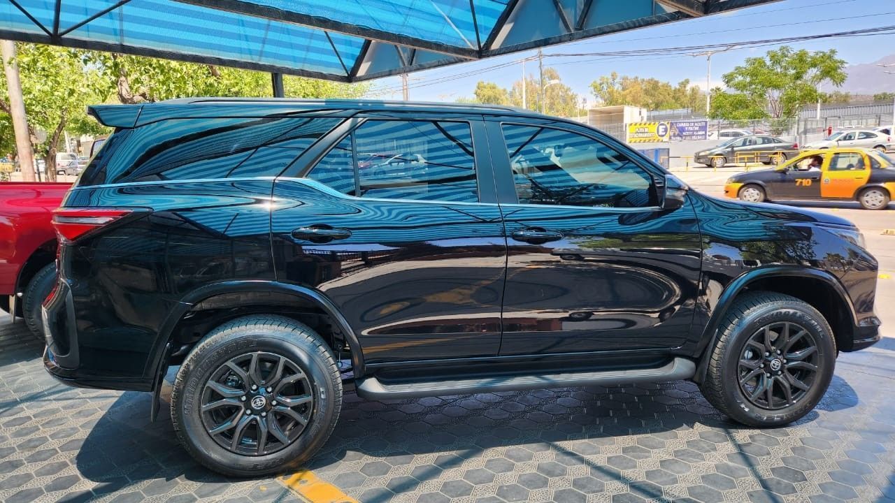 Toyota Hilux SW4 Nuevo en Mendoza, deRuedas