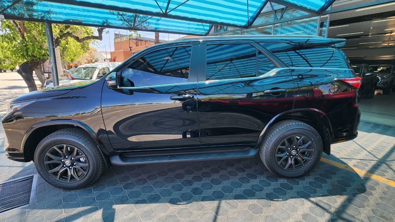 Toyota Hilux SW4 Nuevo en Mendoza, deRuedas