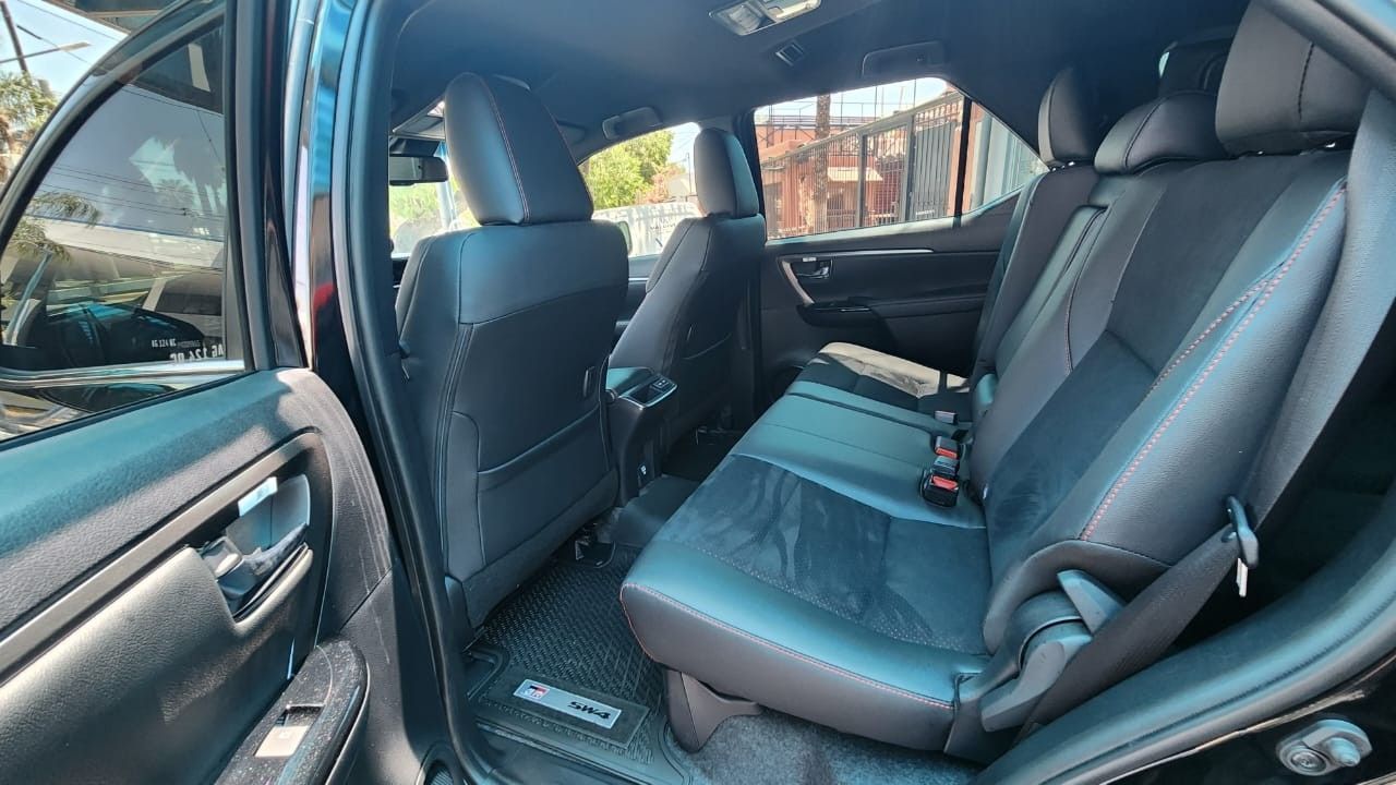 Toyota Hilux SW4 Nuevo en Mendoza, deRuedas
