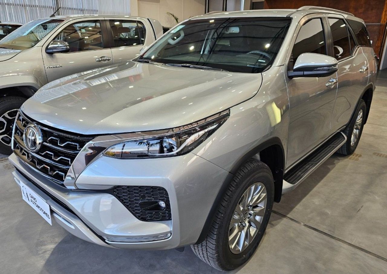 Toyota Hilux SW4 Nuevo Financiado en Mendoza, deRuedas
