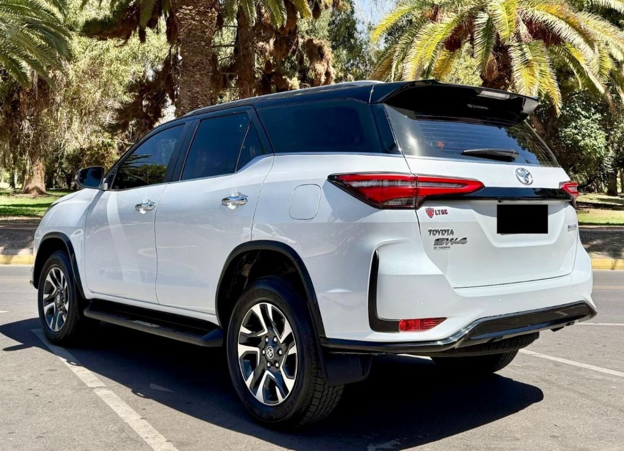 Toyota Hilux SW4 Usado Financiado en Mendoza, deRuedas