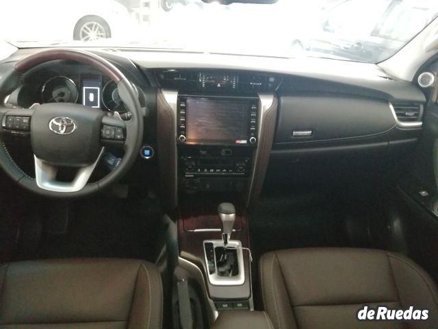 Toyota Hilux SW4 Nuevo en Mendoza, deRuedas