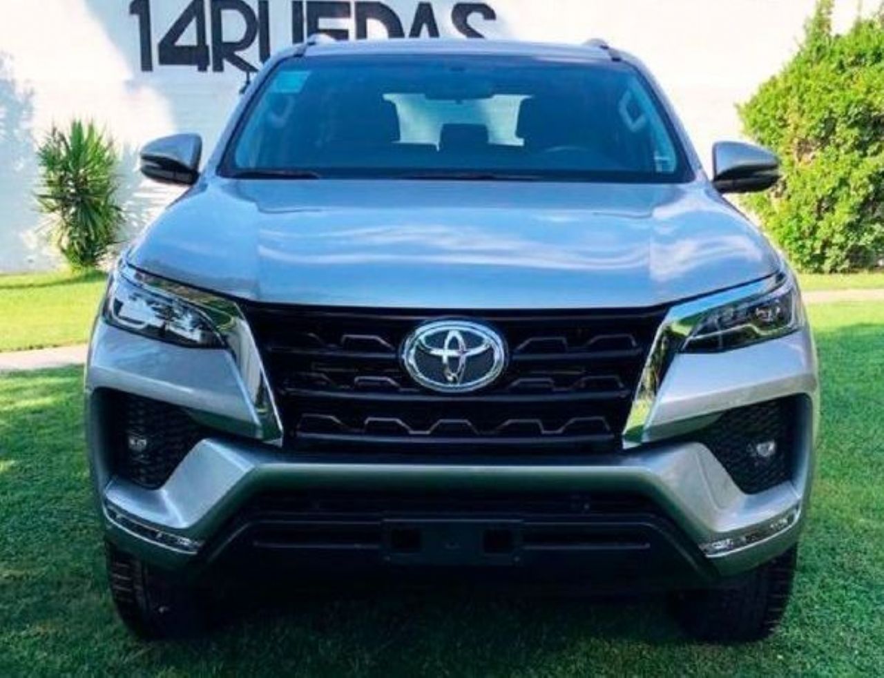 Toyota Hilux SW4 Nuevo en Mendoza, deRuedas