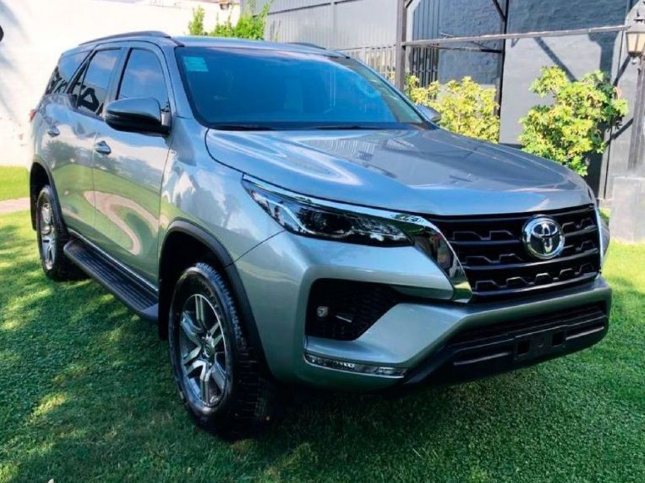 Toyota Hilux SW4 Nuevo en Mendoza, deRuedas