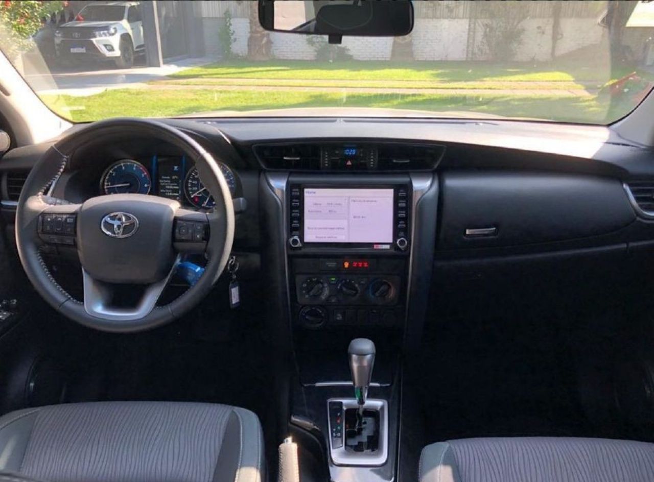 Toyota Hilux SW4 Nuevo en Mendoza, deRuedas