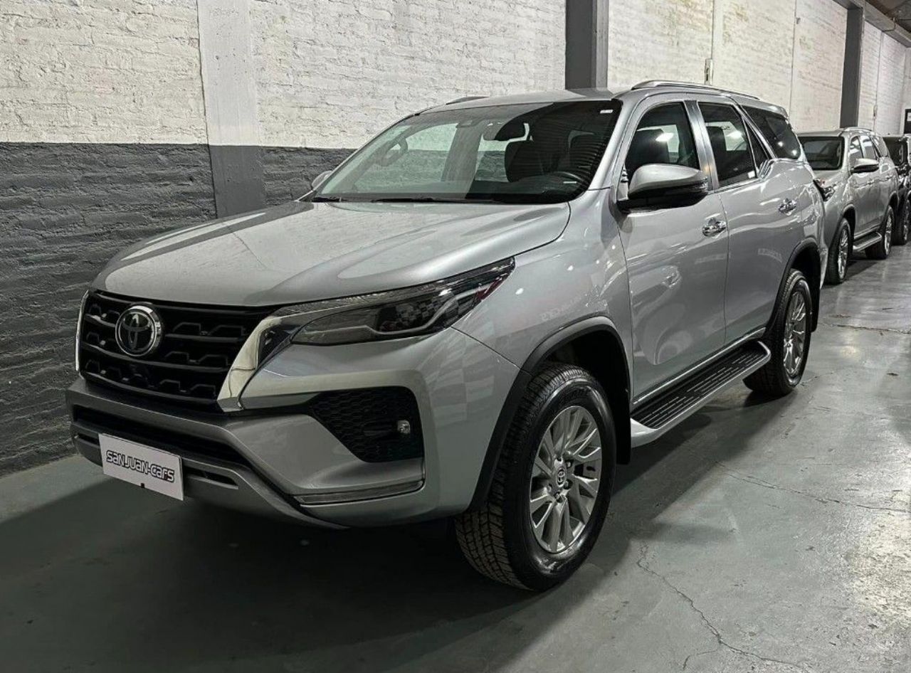 Toyota Hilux SW4 Nuevo en San Juan, deRuedas
