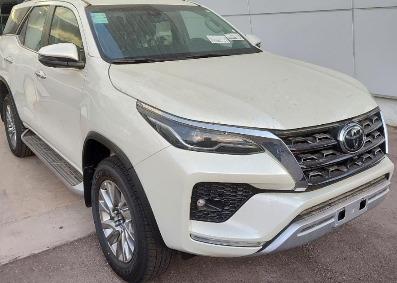 Toyota Hilux SW4 Nuevo en Mendoza, deRuedas