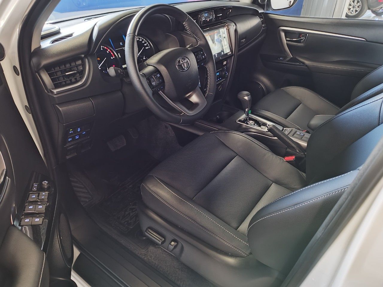 Toyota Hilux SW4 Nuevo en Mendoza, deRuedas