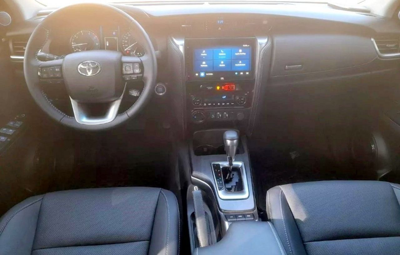 Toyota Hilux SW4 Nuevo en Córdoba, deRuedas