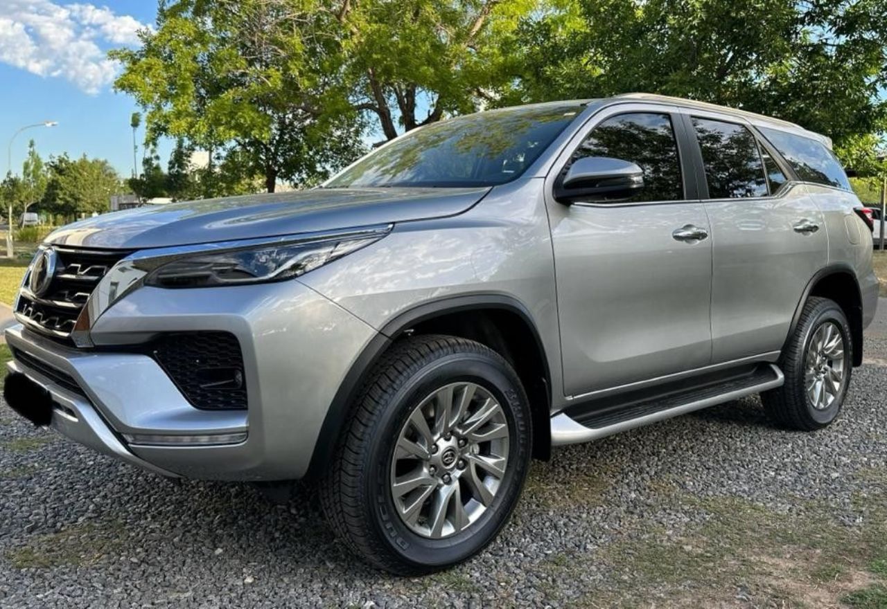 Toyota Hilux SW4 Nuevo en Córdoba, deRuedas
