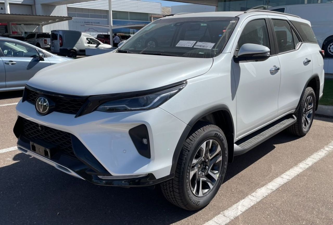 Toyota Hilux SW4 Nuevo en Mendoza, deRuedas