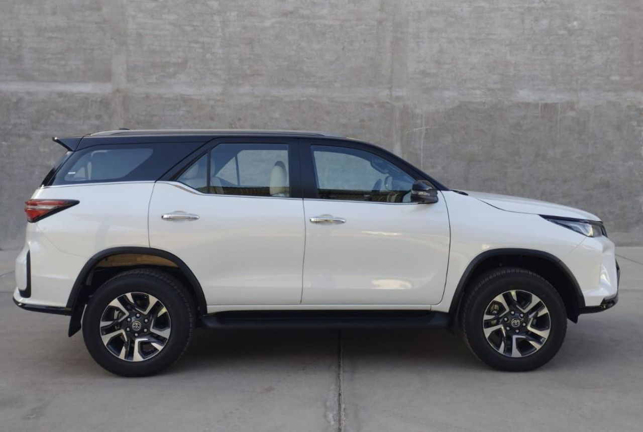 Toyota Hilux SW4 Nuevo en Mendoza, deRuedas