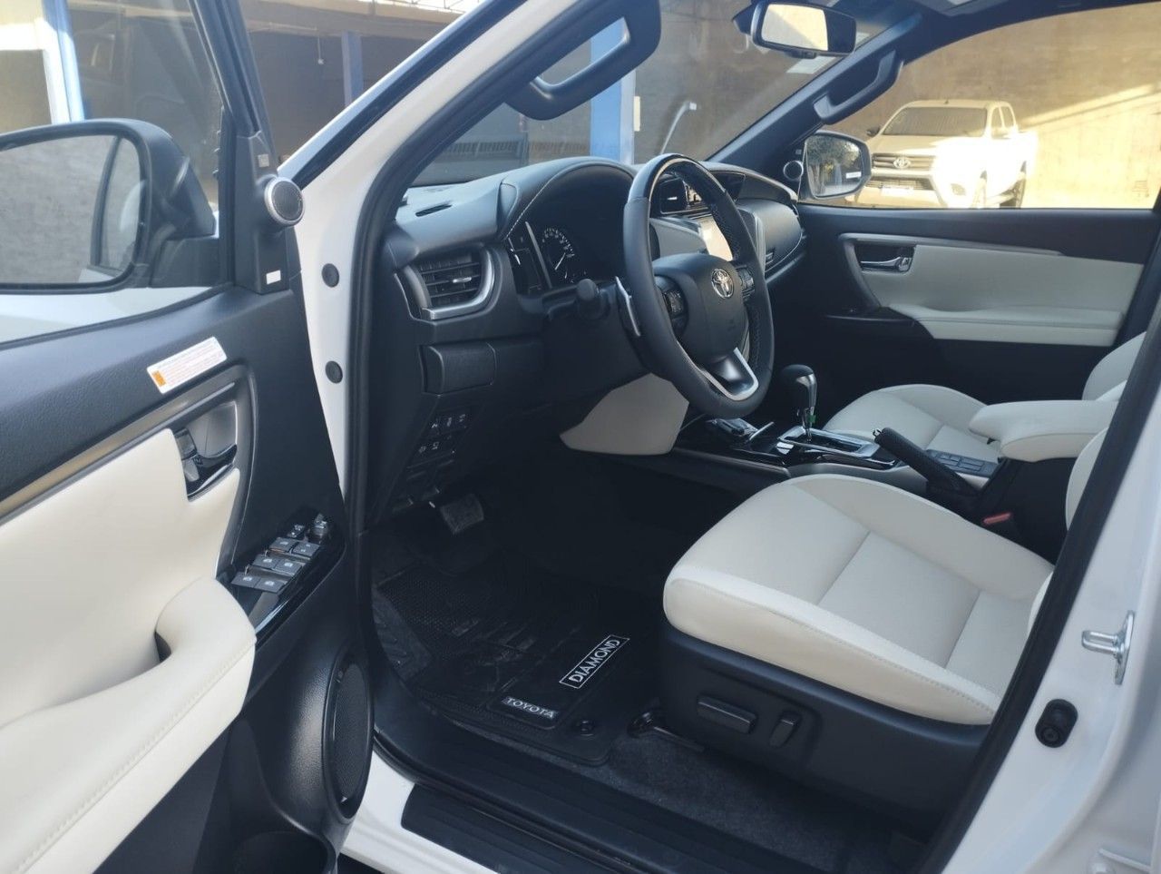 Toyota Hilux SW4 Nuevo en Mendoza, deRuedas