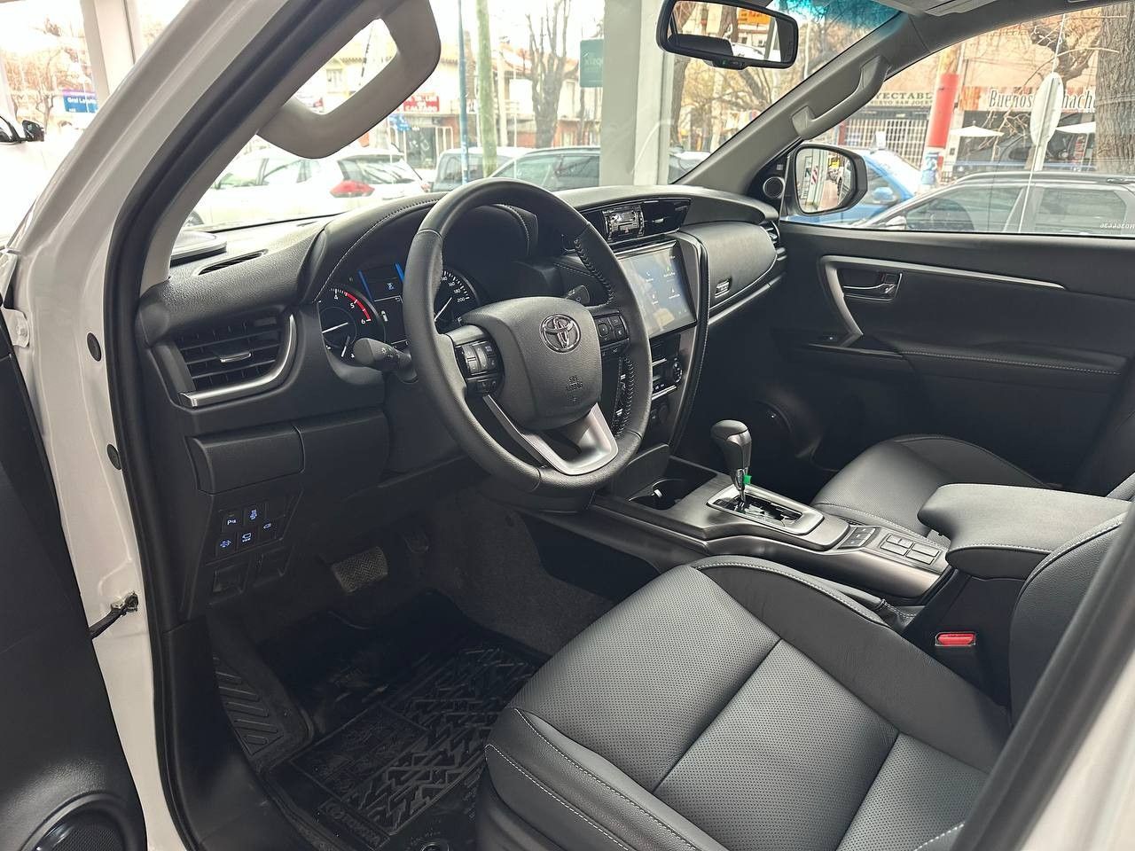 Toyota Hilux SW4 Nuevo Financiado en Mendoza, deRuedas