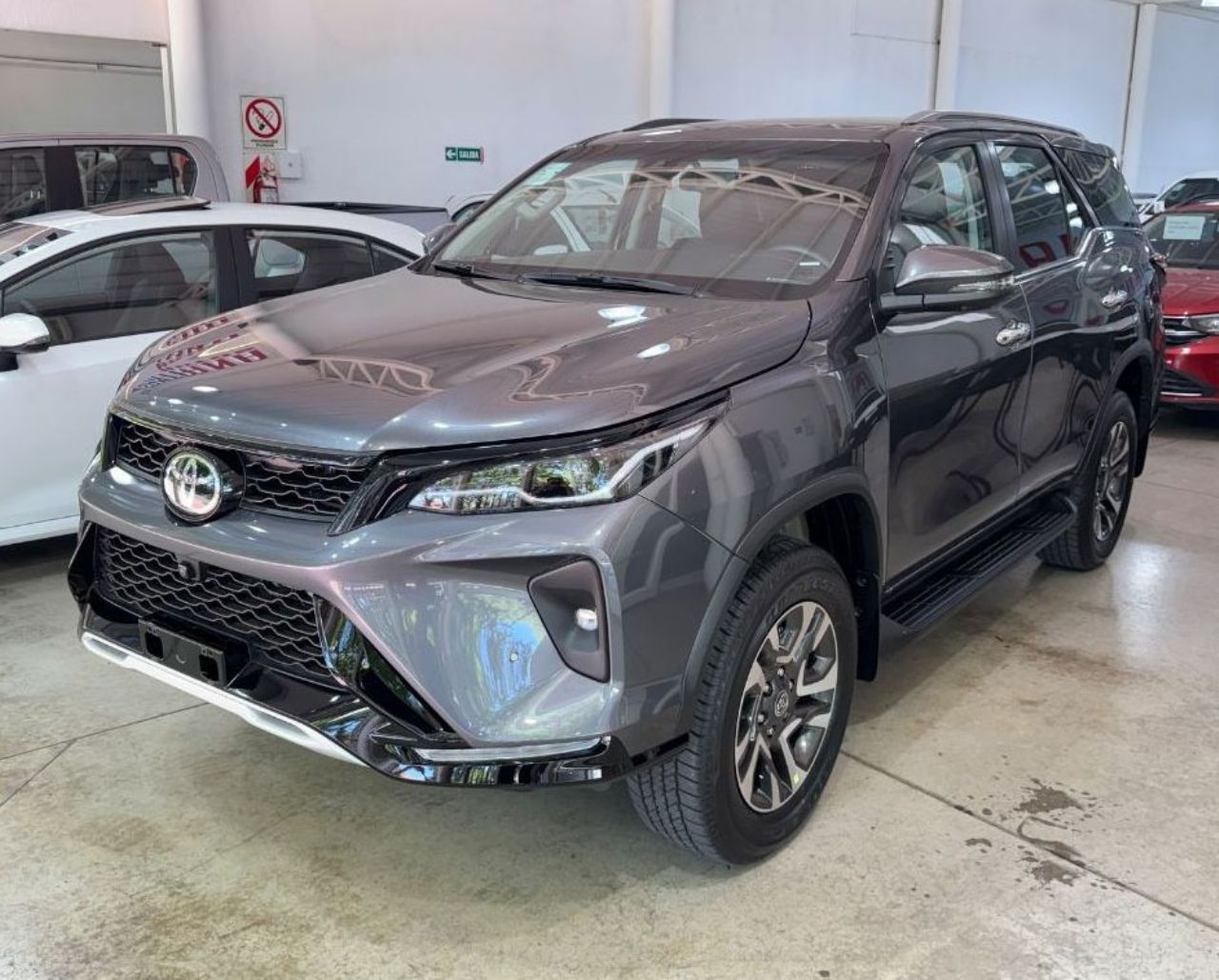 Toyota Hilux SW4 Nuevo en Mendoza, deRuedas