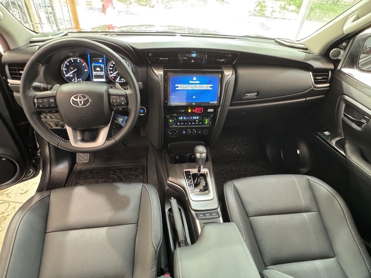 Toyota Hilux SW4 Nuevo en Mendoza, deRuedas