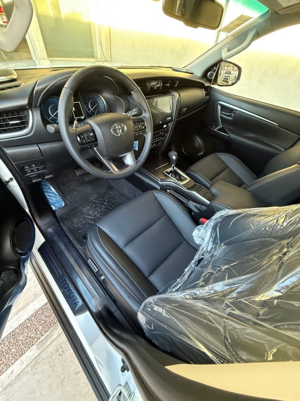 Toyota Hilux SW4 Nuevo en Mendoza, deRuedas