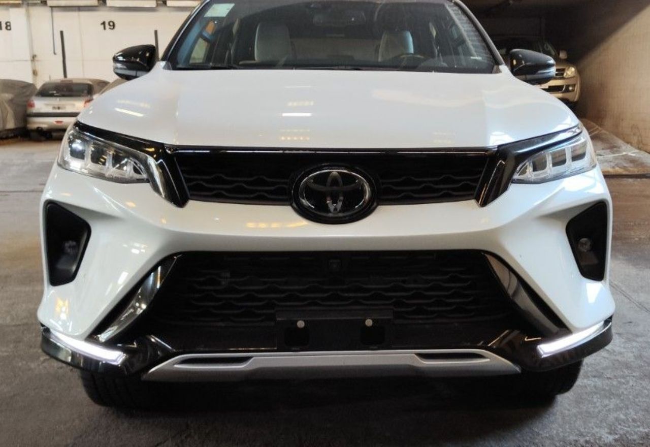 Toyota Hilux SW4 Nuevo en Buenos Aires, deRuedas
