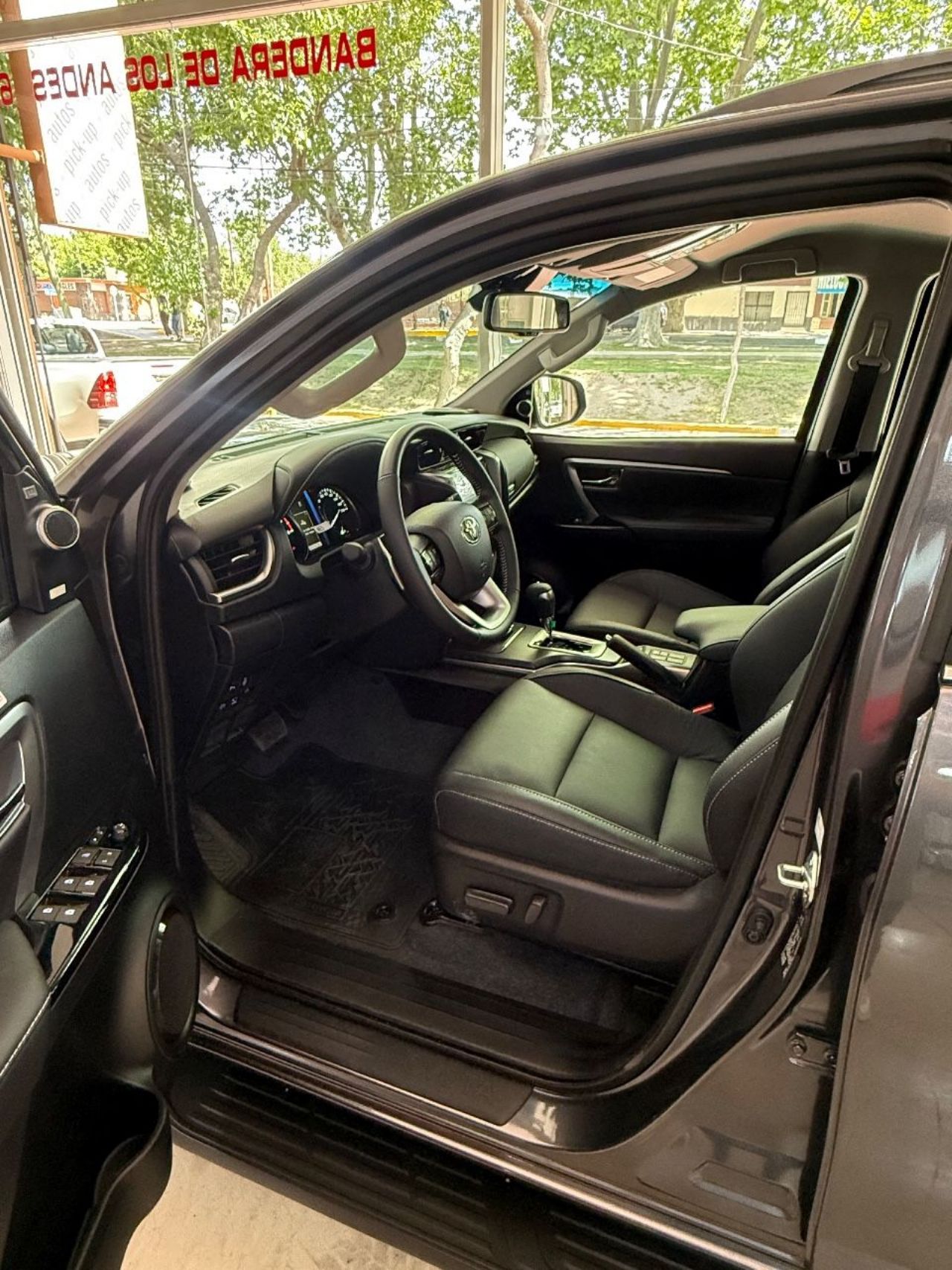 Toyota Hilux SW4 Nuevo Financiado en Mendoza, deRuedas