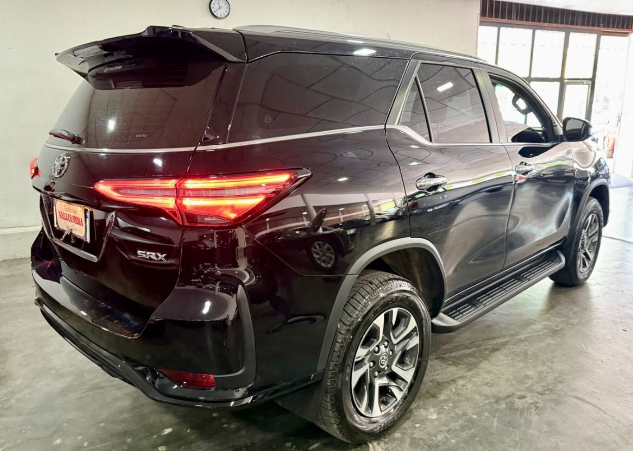 Toyota Hilux SW4 Usado en Mendoza, deRuedas