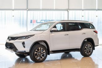 Toyota Hilux SW4 Nuevo en Córdoba Financiado