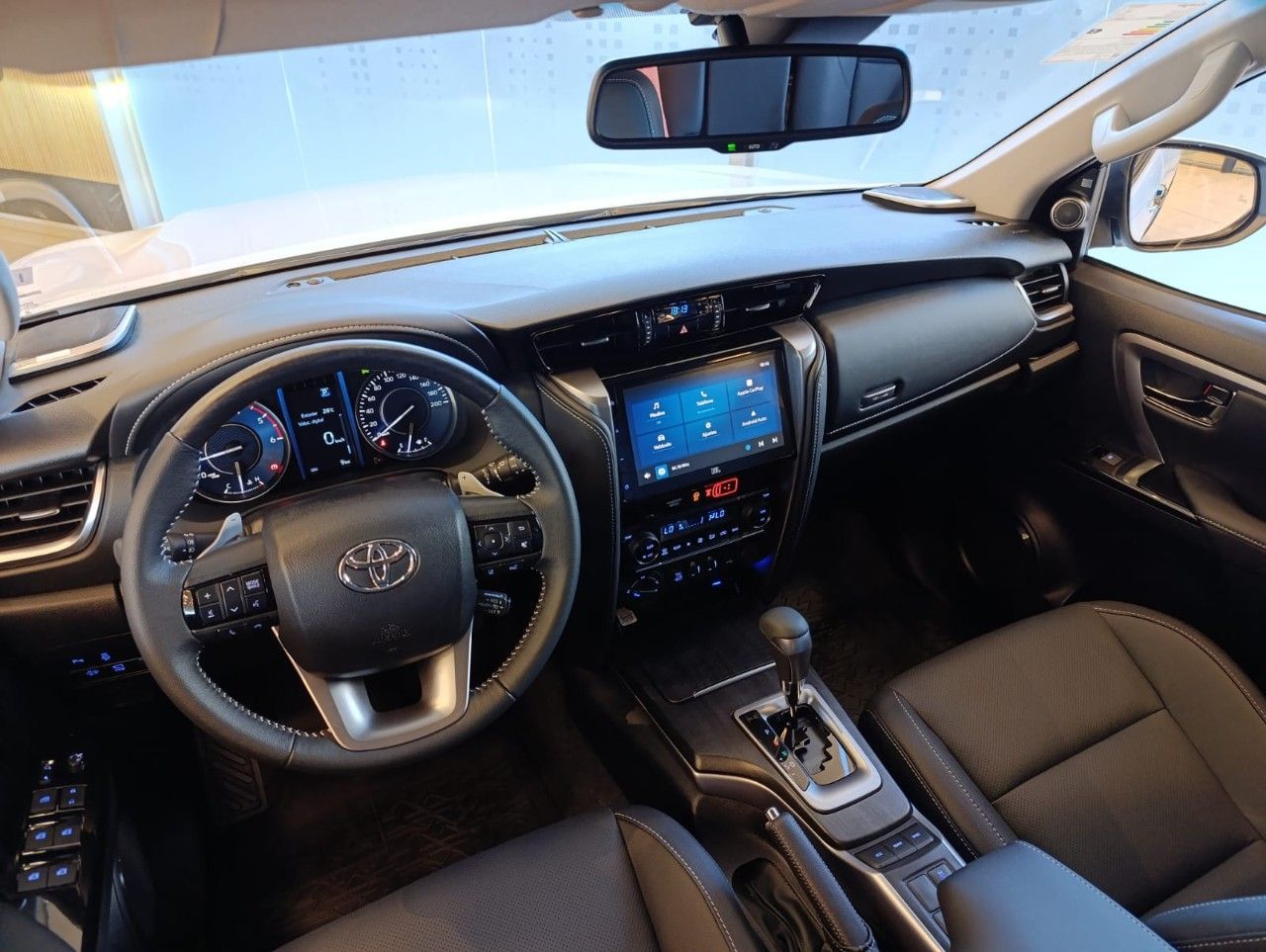 Toyota Hilux SW4 Nuevo Financiado en Córdoba, deRuedas