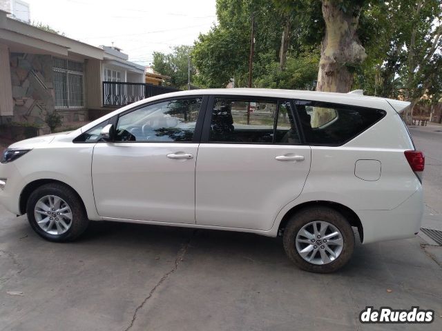 Toyota Innova Usado en Mendoza, deRuedas